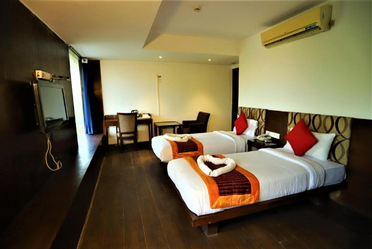 Hotel Arch International New Delhi Exteriör bild