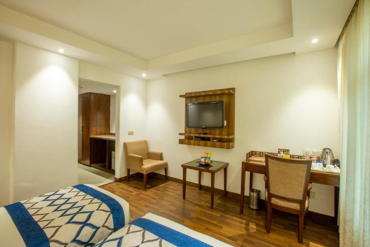 Hotel Arch International New Delhi Exteriör bild