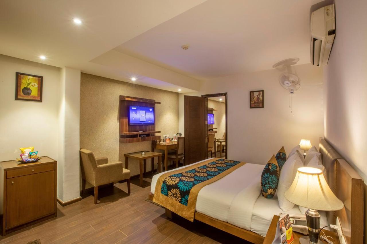 Hotel Arch International New Delhi Exteriör bild